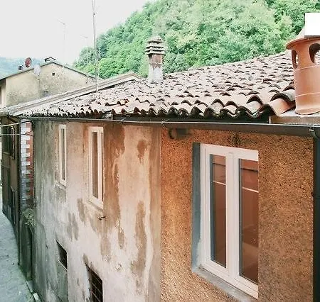 Maison d'hôtes Affittacamere In Castello Gallicano